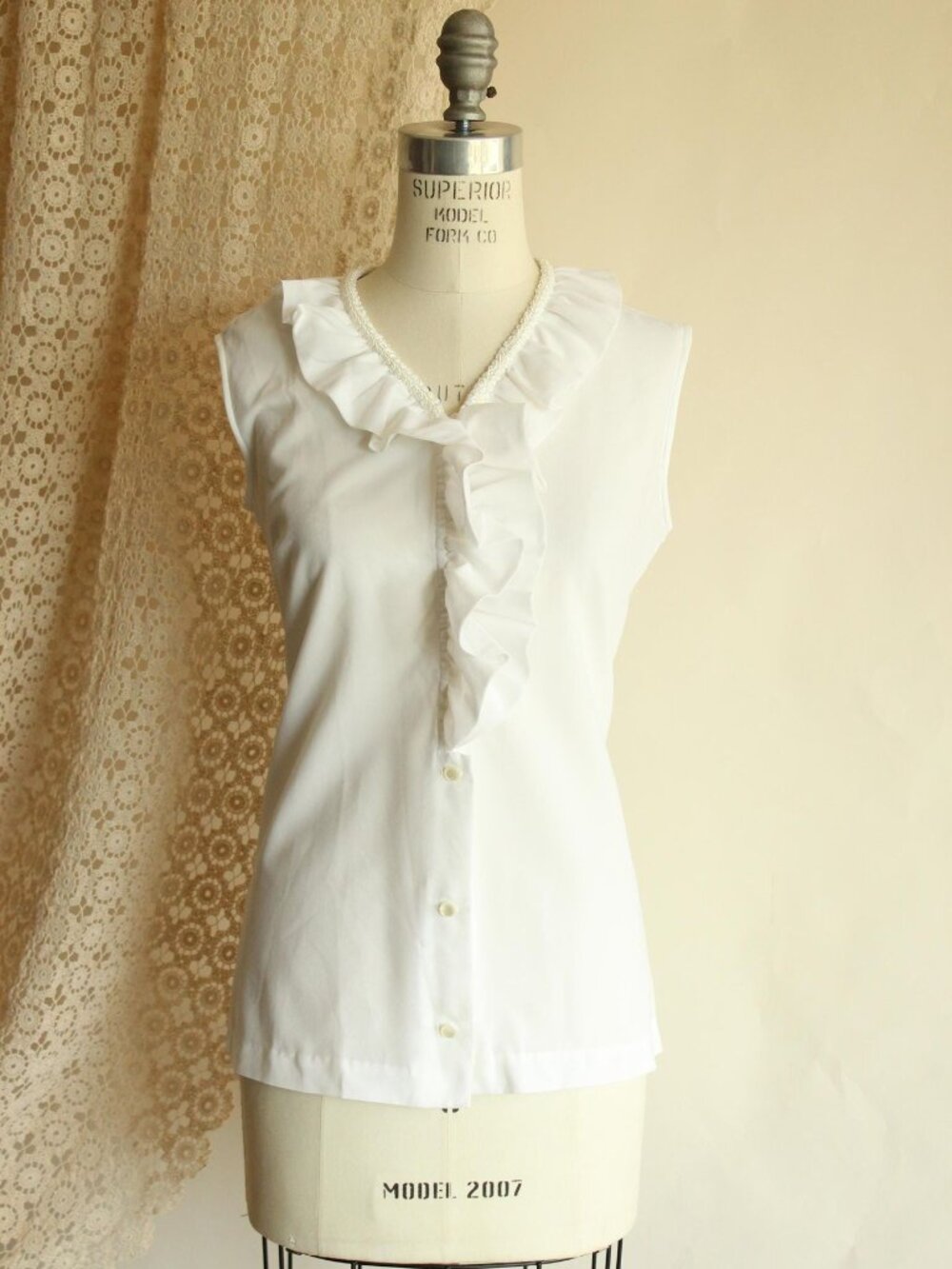 Vintage 1960s Blouse, Fritzi of California White Ruffle Collar Top, Buttons - Picture 2 of 11